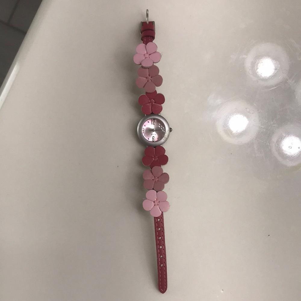 Quartz floral watch